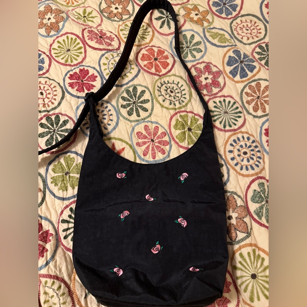 Baggu Small Nylon Sling Bag Urban Outfitters Exclusive